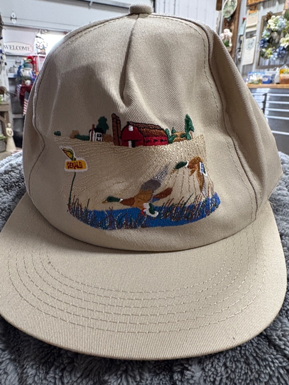 Vintage Dekalb Seed Embroidered Pheasant Farm Scene Snapback Cap Hat